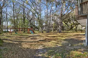 8940 Wicker Ln, New Port Richey, FL 34654 - Photo 51