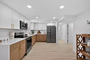 8940 Wicker Ln, New Port Richey, FL 34654 - Photo 5