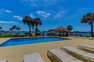 650 Island Way, Clearwater Beach, FL 33767 - Photo 5