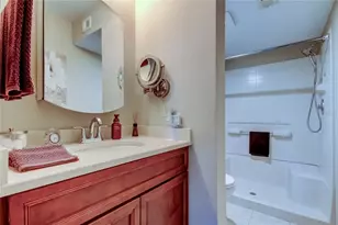 650 Island Way, Clearwater Beach, FL 33767 - Photo 31