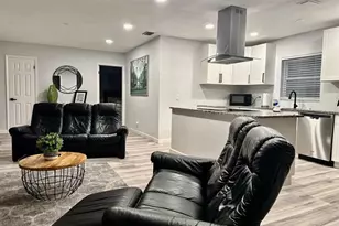 9812 N Oklawaha Ave, Tampa, FL 33617 - Photo 11