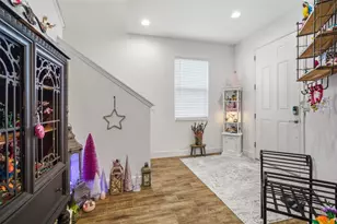 7431 Sungold Meadow Ct, Apollo Beach, FL 33572 - Photo 5