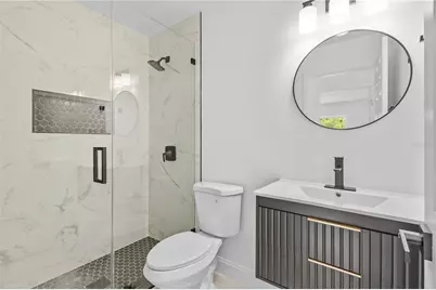 6001 Tampa Shores Boulevard, Tampa, FL 33615 - Photo 19