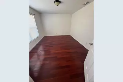 4913 E Liberty Street, Tampa, FL 33617 - Photo 3