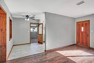 4122 Rendale Dr, Jacksonville, FL 32210 - Photo 5