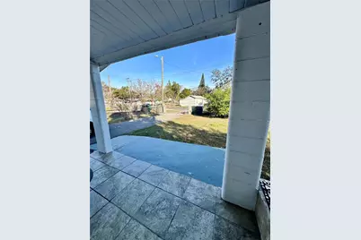 2003 E Humphrey St, Tampa, FL 33604 - Photo 9