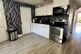 2003 E Humphrey St, Tampa, FL 33604 - Photo 31