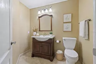 18756 Wimbledon Cir, Lutz, FL 33558 - Photo 7