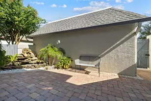 18756 Wimbledon Cir, Lutz, FL 33558 - Photo 9