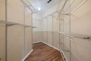 18756 Wimbledon Cir, Lutz, FL 33558 - Photo 29
