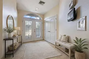 18756 Wimbledon Cir, Lutz, FL 33558 - Photo 5