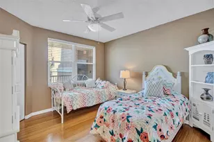 6475 Shoreline Dr, Saint Petersburg, FL 33708 - Photo 17
