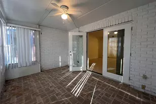 8490 13th St N, Saint Petersburg, FL 33702 - Photo 17