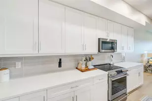 400 150th Ave, Madeira Beach, FL 33708 - Photo 17