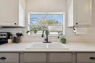 36710 Monahan Dr, Zephyrhills, FL 33541 - Photo 31