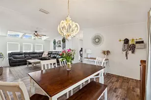 36710 Monahan Dr, Zephyrhills, FL 33541 - Photo 27