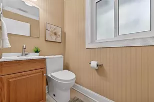 2264 St Charles Dr, Clearwater, FL 33764 - Photo 21