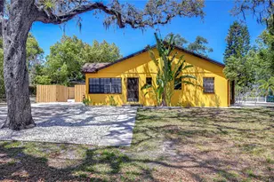 6 Bayou Ln, Palm Harbor, FL 34683 - Photo 1