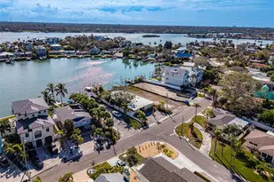 1217 Bayshore Blvd, Indian Rocks Beach, FL 33785 - Photo 47