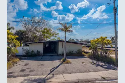 1217 Bay Shore Boulevard, Indian Rocks Beach, FL 33785 - Photo 1
