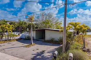 1217 Bayshore Blvd, Indian Rocks Beach, FL 33785 - Photo 39