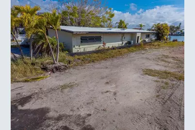 1217 Bay Shore Boulevard, Indian Rocks Beach, FL 33785 - Photo 23