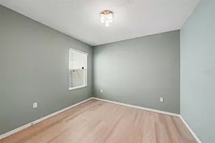 813 Wiltonway Dr, Plant City, FL 33563 - Photo 11