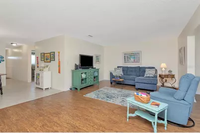 3128 59th Street S #211, Gulfport, FL 33707 - Photo 11