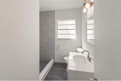 6206 N Lois Avenue, Tampa, FL 33614 - Photo 17