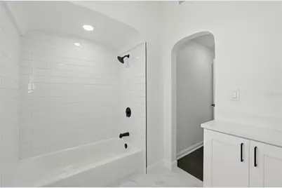 913 E Genesee Street, Tampa, FL 33603 - Photo 21