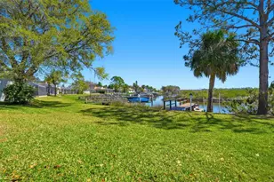 1857 Riveredge Dr, Tarpon Springs, FL 34689 - Photo 33