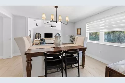 3910 W Paxton Avenue, Tampa, FL 33611 - Photo 15