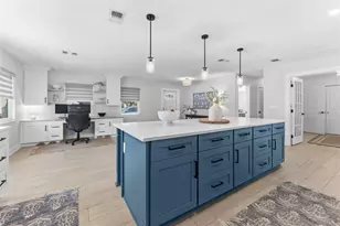 3910 W Paxton Ave, Tampa, FL 33611 - Photo 9