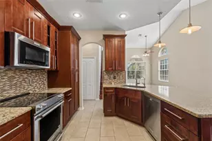 461 Briland St, Tarpon Springs, FL 34689 - Photo 19