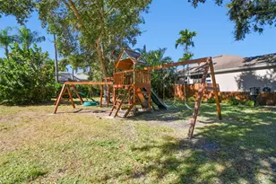 461 Briland St, Tarpon Springs, FL 34689 - Photo 69