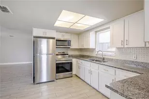 8922 Chilton Dr, Port Richey, FL 34668 - Photo 5