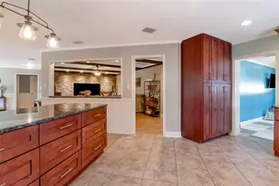 2535 Lake Ellen Dr, Tampa, FL 33618 - Photo 19