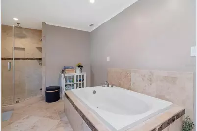 2535 Lake Ellen Drive, Tampa, FL 33618 - Photo 25