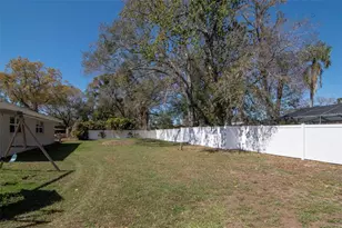 2535 Lake Ellen Dr, Tampa, FL 33618 - Photo 41