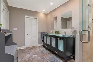 2535 Lake Ellen Dr, Tampa, FL 33618 - Photo 33