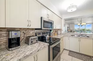 6061 Bahia Del Mar Cir, Saint Petersburg, FL 33715 - Photo 7