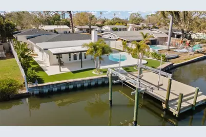 4543 Carson Street NE, Saint Petersburg, FL 33704 - Photo 3