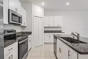 4607 Tuscan Loon Dr, Tampa, FL 33619 - Photo 9