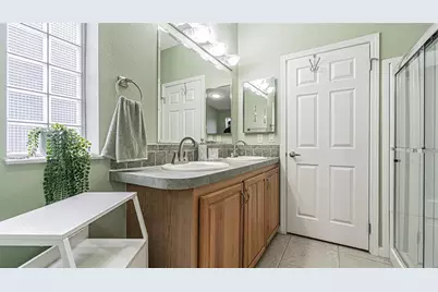 37436 Lilly Bea Avenue, Zephyrhills, FL 33541 - Photo 25