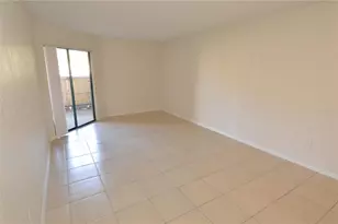 8627 Fancy Finch Dr, Tampa, FL 33614 - Photo 15