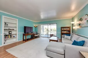 10336 Carrollwood Ln, Tampa, FL 33618 - Photo 7