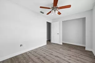 1537 Gunsmith Dr, Lutz, FL 33559 - Photo 15