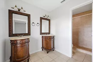 1537 Gunsmith Dr, Lutz, FL 33559 - Photo 23