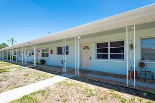 3775 59th St N, Saint Petersburg, FL 33710 - Photo 1