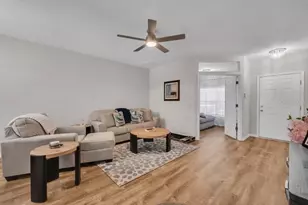 15855 Fishhawk View Dr, Lithia, FL 33547 - Photo 3